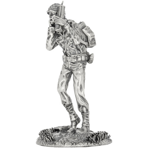256-4-oz-Antique-Finish-Silver-Soldiers-Collection-Eye-s-on-Earl-Statue-New-Box-CoA-4.jpg 4 oz Antique Finish Silver Soldiers Collection Eye's on Earl Statue (New, Box + CoA)