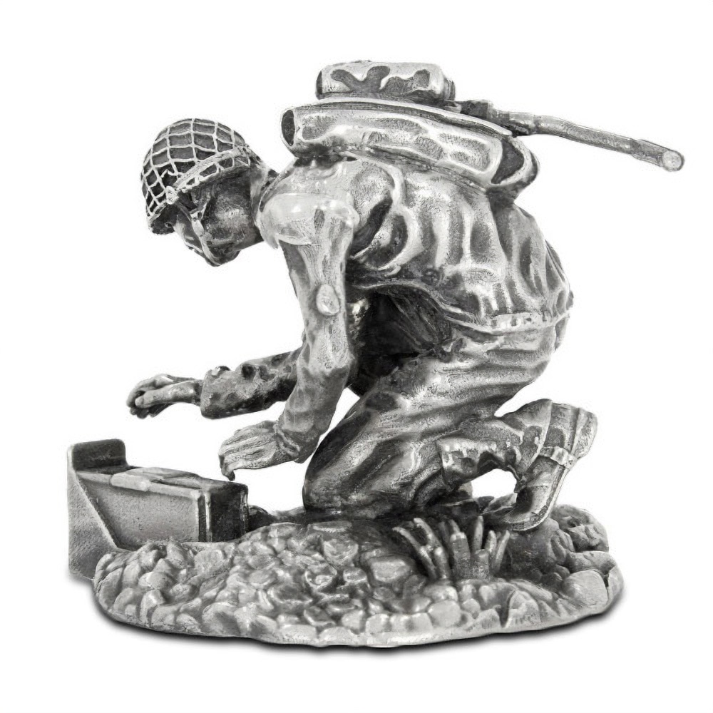 4 oz Antique Finish Silver Soldiers Collection Billy Bullets Statue (New, Box + CoA)