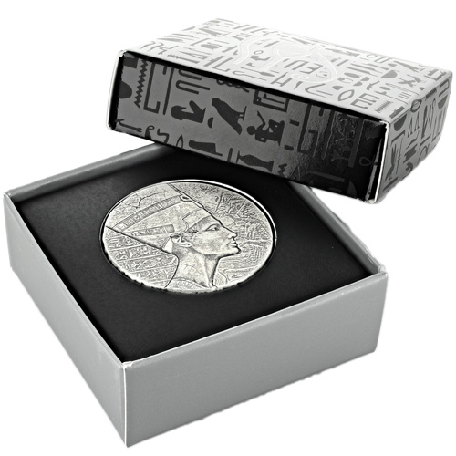 542-2017-5-oz-Republic-of-Chad-Egyptian-Relic-Series-Queen-Nefertiti-Silver-Coin-BU-4.jpg 2017 5 oz Republic of Chad Egyptian Relic Series Queen Nefertiti Silver Coin (BU)